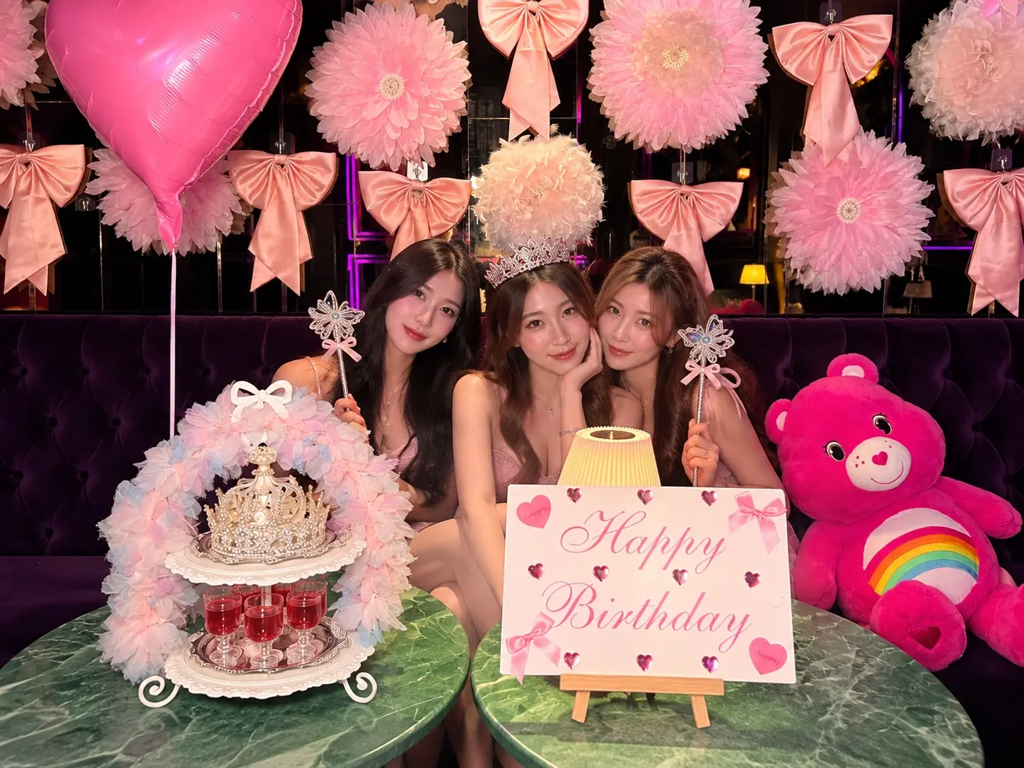 Salud Taipei 姐妹聚會生日包廂與壽星生日禮